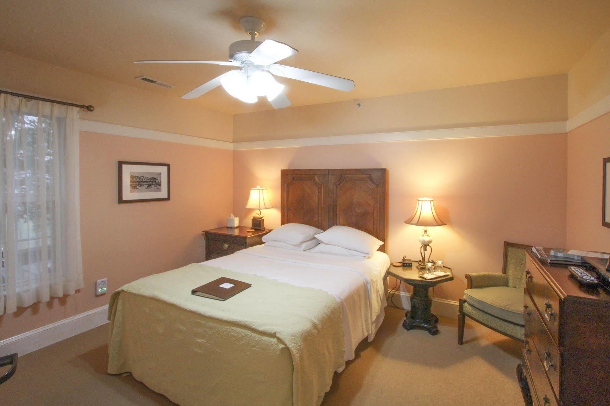 Beach Spa Bed & Breakfast Virginia Beach Eksteriør billede