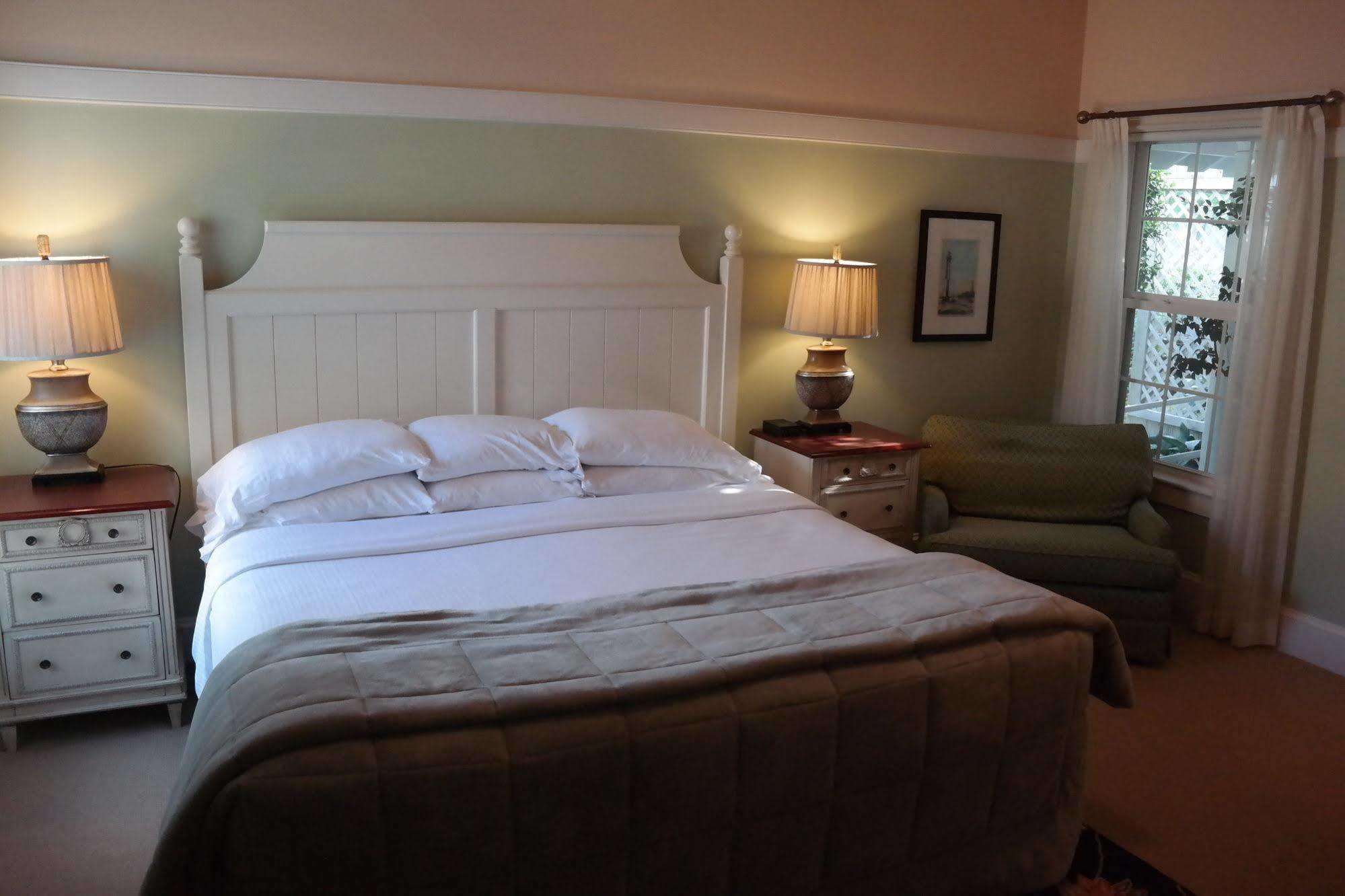 Beach Spa Bed & Breakfast Virginia Beach Eksteriør billede
